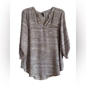 Maurices V-Neck Sheer Geometric Blouse Top Roll Tab Sleeves Women's XXL Shirt 2X